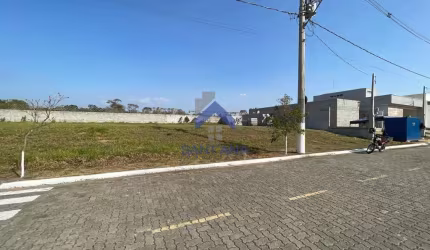 Terreno em condomínio fechado à venda na Estrada Municipal João Gadioli, 25, Quiririm, Taubaté por R$ 267.000