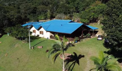 VALOR REDUZIDO! Sítio com 65.000m² e Lago em Nazaré Paulista - Escritura!!!