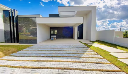 Casa em condomínio em Atibaia! Aceita financiamento bancário