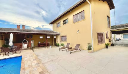 Casa à venda em Atibaia/SP - Jardim Paulista, por R$1.199.000!