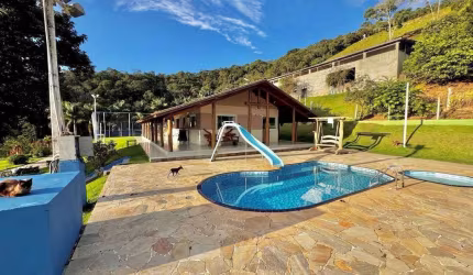Lindo Sítio à venda com 91.000m² e 5 Lagos em Nazaré Paulista - 75km de SP!