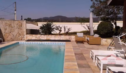 Casa com 3 suites à venda, 490 m² por R$ 2.700.000 - Jd Europa - Jundiaí/SP