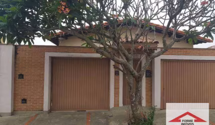 Casa com 3 dormitórios à venda, 280 m² por R$ 1.000.000,00 - Centro - Jundiaí/SP