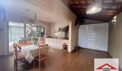 Casa com 3 dormitórios à venda, 160 m² por R$ 1.090.000,00 - Medeiros - Jundiaí/SP
