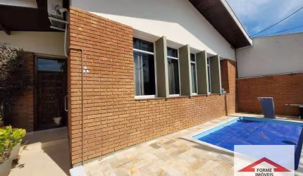 Casa térrea com 3 quartos à venda, 176 m² por R$ 1.000.000 - Vila Liberdade - Jundiaí/SP