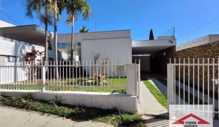 Casa com 4 quartos, sendo 1 suíte à venda, podendo ser comercial, 150 m² por R$ 1.272.000 - Chácara Urbana - Jundiaí/SP.
