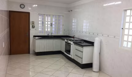 Casa com 3 dormitórios à venda, 201 m² por R$ 850.000,00 - Jardim Caçula - Jundiaí/SP