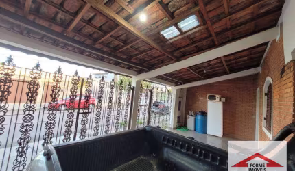 Casa térrea com 3 quartos à venda, 200 m² por R$ 650.000 - Vila Liberdade - Jundiaí/SP.