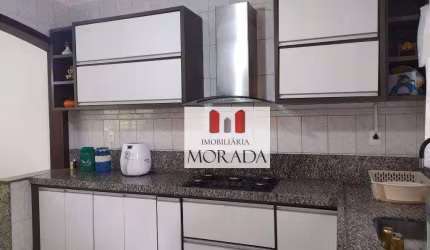Sobrado com 3 dormitórios à venda, 142 m² por R$ 650.000,00 - Jardim Del Rey - São José dos Campos/SP