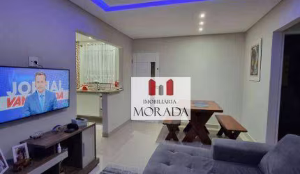 Linda casa com piscina em Jacareí