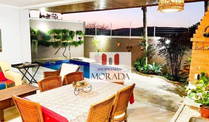 Linda casa em condomínio fechado
