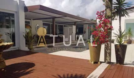 Excelente casa em Vilas do Atlântico