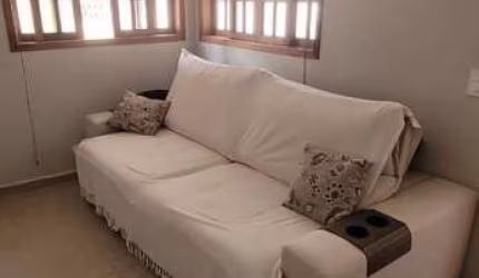 Casa térrea com 2 dormitórios, sendo uma suíte, á venda no bairro Parque Jambeiro em Campinas-SP
