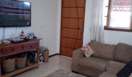Casa á venda com 2 dormitórios e 2 banheiros, no condomínio Vale Verde em Campinas-SP