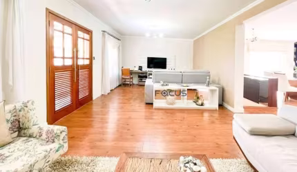Casa com 3 dormitórios à venda, 400 m² por R$ 2.195.000,00 - Caxambu - Jundiaí/SP