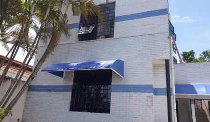 PRÉDIO COMERCIAL PRÓXIMO A PREFEITURA