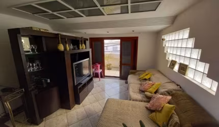 Sobrado com 3 dormitórios à venda, 210 m² por R$ 950.000,00 - Tucuruvi - São Paulo/SP