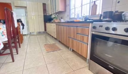 Sobrado com 3 dormitórios à venda, 200 m² por R$ 480.000,00 - Jardim Valéria - Guarulhos/SP