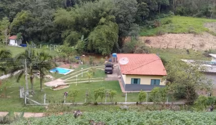 Chácara com 2 dormitórios à venda, 1000 m² por R$ 350.000,00 - Ferreiras - Nazaré Paulista/SP