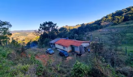 Sítio com 3 dormitórios à venda, 28400 m² por R$ 750.000,00 - da Roseira - Extrema/MG
