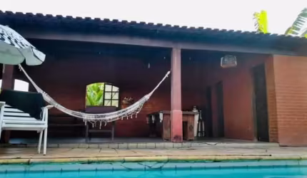 Chácara / sítio com 8 quartos à venda na Rua Djair Pereira de Mattos, Bonsucesso (Bacaxá), Saquarema por R$ 800.000