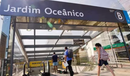 Prédio para alugar na Avenida Armando Lombardi, Barra da Tijuca, Rio de Janeiro, 800 m2 por R$ 60.000