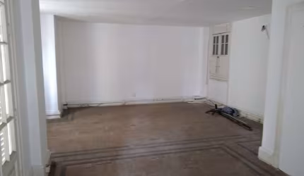 Sala comercial com 5 salas para alugar na Rua Alcindo Guanabara, Centro, Rio de Janeiro, 100 m2 por R$ 1.280