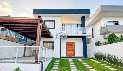 Casa Duplex 4/4 (3 suítes) Piscina Privativa em Lauro de Freitas R$ 850.000,00