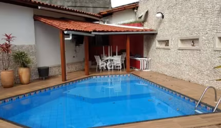 Casa 3/4 sendo 2 suítes Piscina Privativa no Horto Florestal R$ 1.690.000,00