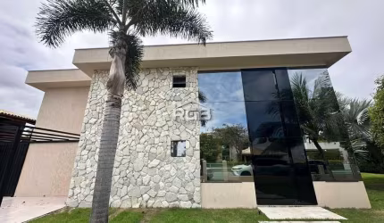 Maravilhosa Casa 4 suítes em Busca Vida R$ 2.790.000,00