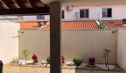 Casa com 3 dormitórios à venda, 75 m² por R$ 550.000 - Jardim Interlagos - Hortolândia/SP