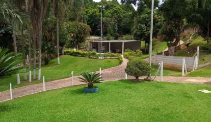 Chácara com 2 dormitórios à venda, 4881 m² por R$ 1.600.000,00 - Ortizes - Valinhos/SP