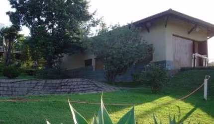 Chácara com 3 dormitórios à venda, 10200 m² por R$ 1.200.000 - Chácara Alpina - Valinhos/SP
