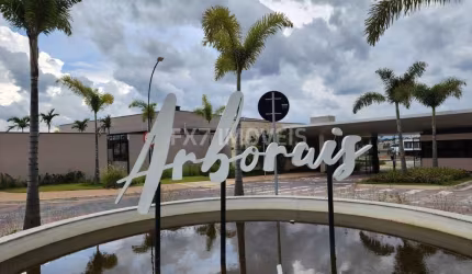Venda de Casa de Condomínio de Luxo em Arborais, Campinas-SP: 3 Quartos, 3 Suítes, 3 Salas, 5 Banheiros, 4 Vagas, 240m².
