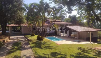 Chácara de Luxo com 3 Quartos e 130m² em Campinas-SP, Bairro Chácara Santos Dumont - Imperdível!