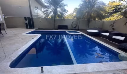 Residência de Luxo no Swiss Park, Campinas-SP: 4 Quartos, 4 Suítes, 3 Salas, 6 Banheiros, 4 Vagas e 350m²