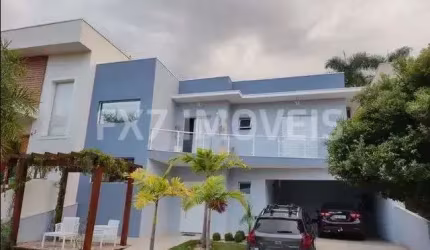 Casa em condomínio em Valinhos.