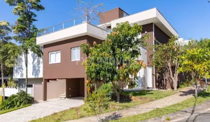 Sobrado com 285m2 à venda ou locação no Swiss Park - Campinas
