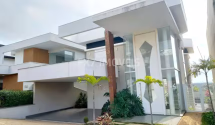 Lindo  sobrado com 320m2 à venda no Swiss Park - Campinas