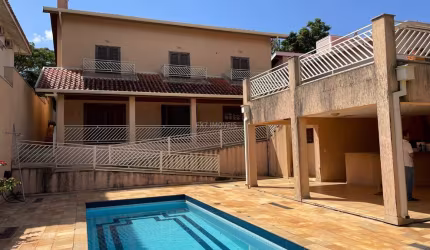 Casa à venda no San Conrado - Sousas