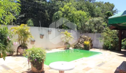 Casa a venda em Sousas com 4 quartos