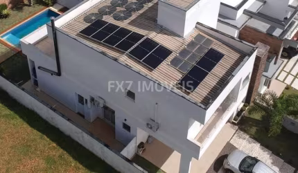 Casa de Condomínio de Alto Padrão no Swiss Park, Campinas-SP: 3 quartos, 3 suítes, 3 salas, 5 banheiros, 4 vagas, 190m².