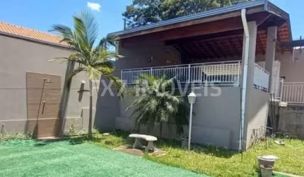 Casa de Condomínio à venda ou locação em Campinas-SP, Sousas Parque Jatibaia: 3 quartos, 1 suíte, 2 salas, 2 banheiros, 2 vagas, 150m².