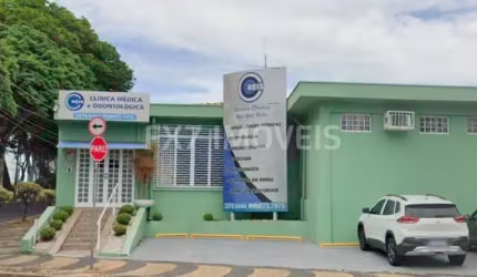 Casa comercial no Parque Prado