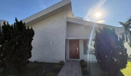 Linda casa de Condomínio Ouro Verde em Betim, por R$ 2.350.000,00
