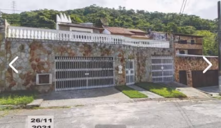 Casa em condomínio fechado com 4 quartos à venda na Rua São Caetano do Sul, Vila Valqueire, Rio de Janeiro, 675 m2 por R$ 1.100.000