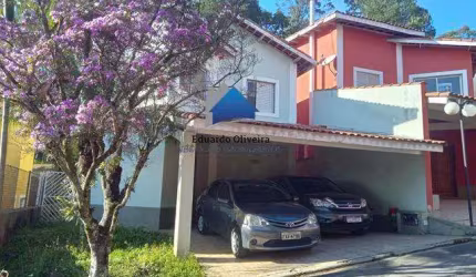 Sobrado Isolado na Estrada do Fernando Nobre condomínio Recanto das Flores