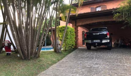 Sobrado na Estrada do Fernando Nobre condomínio Villa Bianca