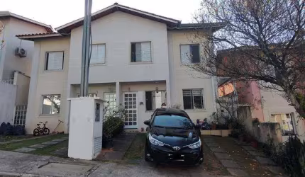 Sobrado para venda em Cotia condomínio Porto Seguro