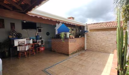 Casa de 3 dormitórios no condomínio Bosques da Vila Cotia